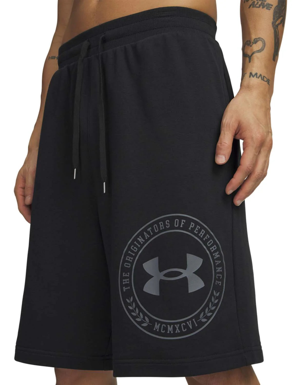 Under Armour UA Rival LW Graphic Shorts – Men (Black)