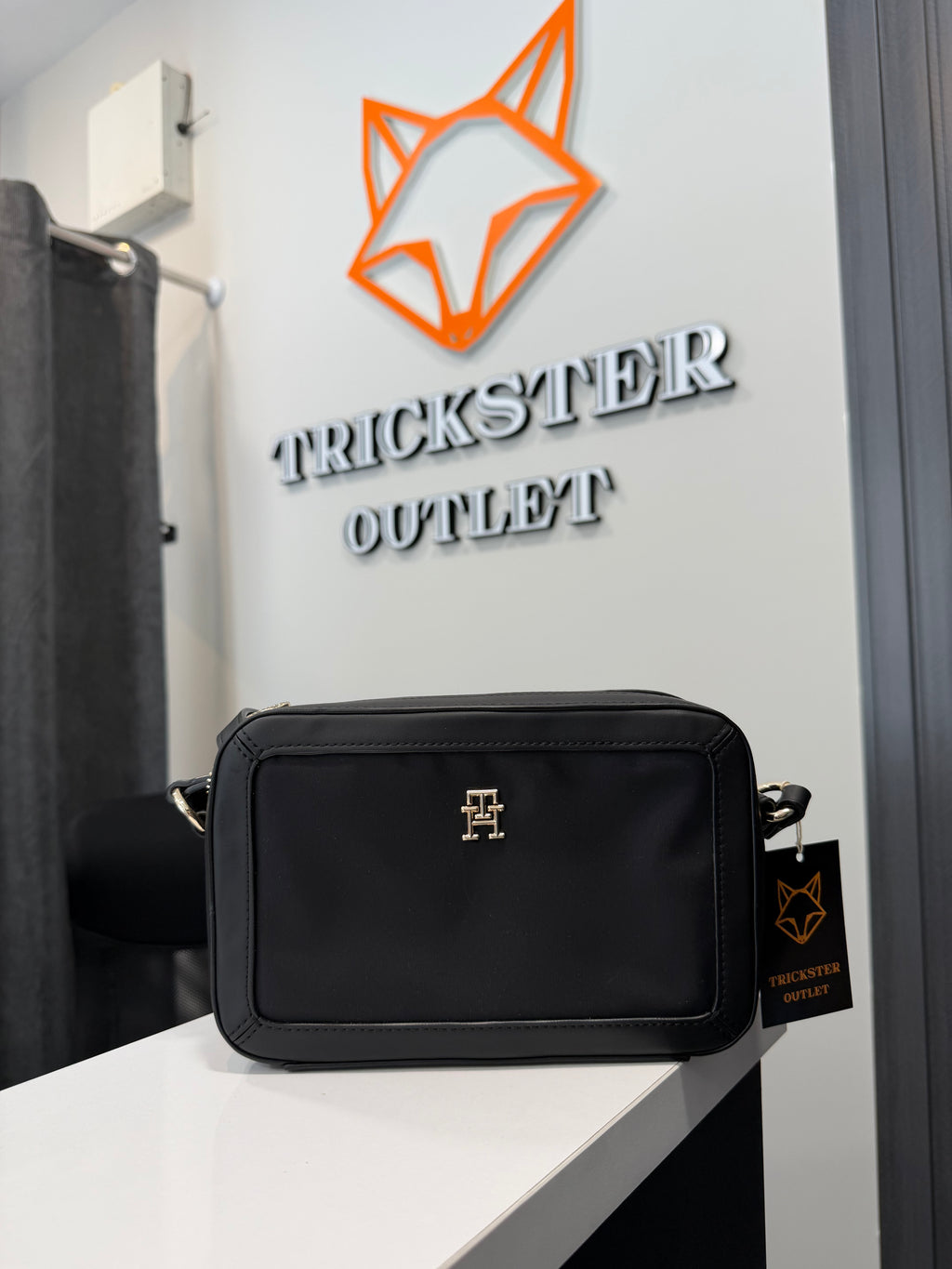 Tommy Hilfiger AW0AW15716 BDS TH Essential S Crossover Bag